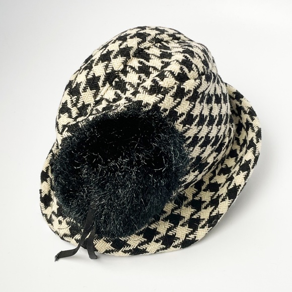 Vintage Adolfo Hat & Scarf Set 2pc Black & White Houndstooth Knit Fringe Rare - Picture 11 of 15